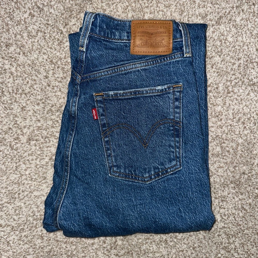 Levi’s Ribcage Straight Leg Jeans